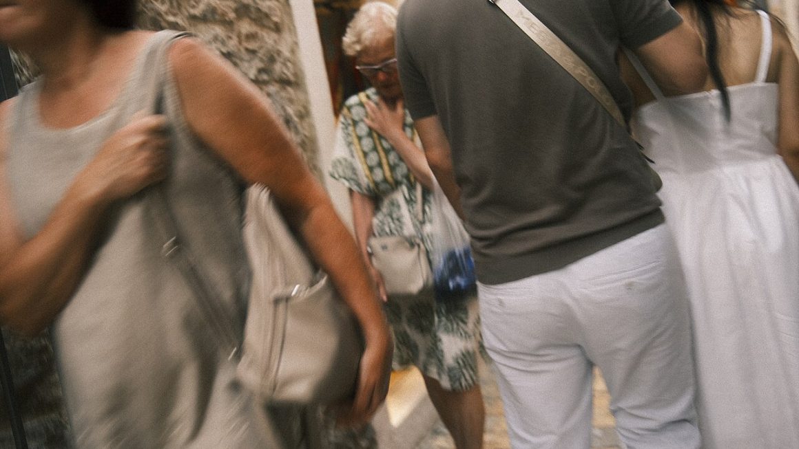 warm conversation (foto: Shixart1985 / CC BY 2.0, Wikimedia Commons)