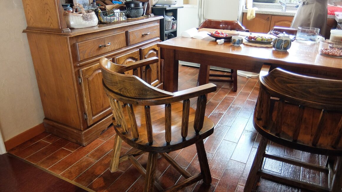 kitchen table and chairs