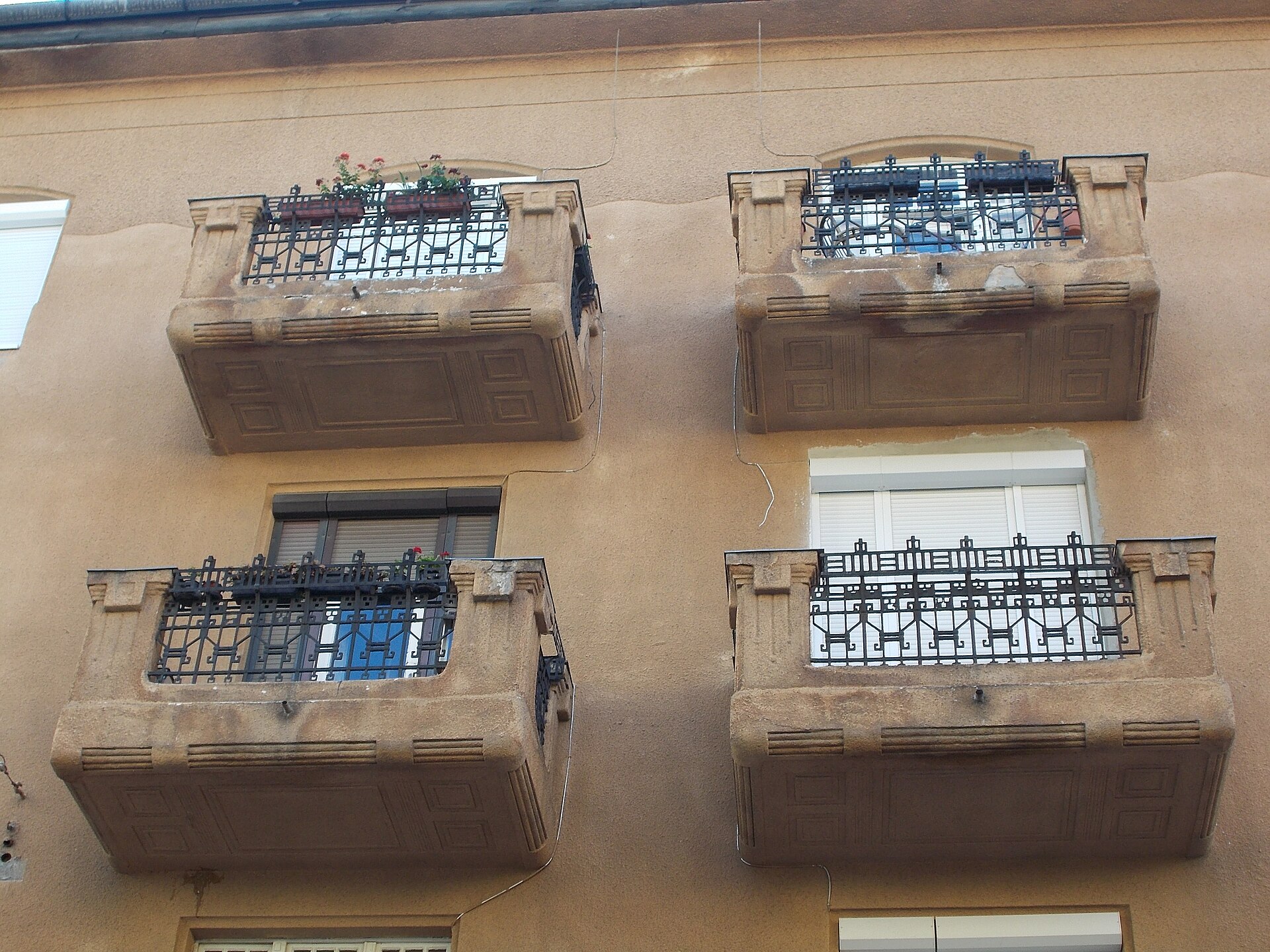 Tre regole per non far degenerare una chat di condominio